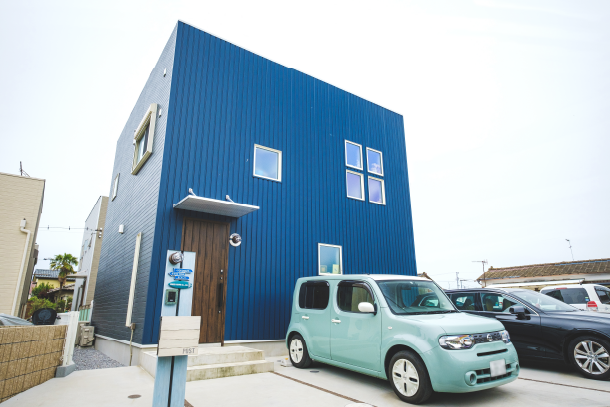 犬2匹とデッキでのんびり!