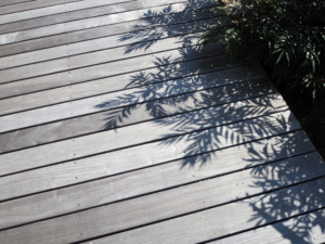 ウッドデッキのデメリット