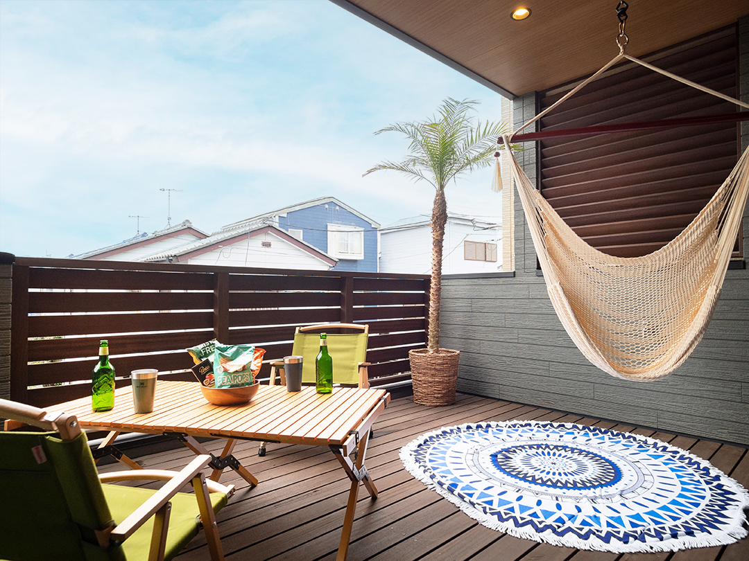 【平塚市】約6帖のバルコニーとつながる、アウトドアリビングのある家