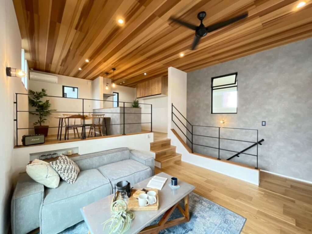 スキップフロアの階段｜神奈川県 西湘・湘南エリア｜湘栄建設