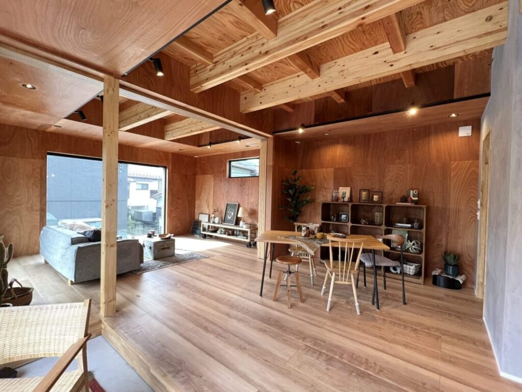 【37.37坪】自然素材にこだわった大空間の土間リビング