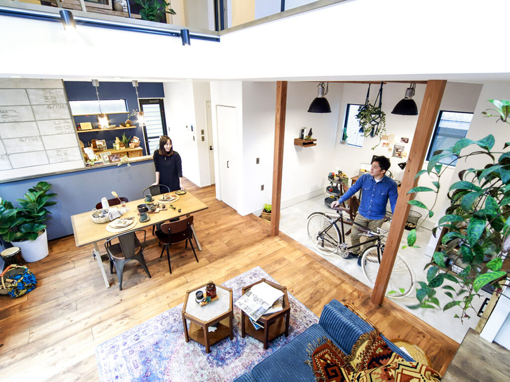 【30.12坪・二階建て】仕事や趣味など、さまざまに活用できる土間リビング