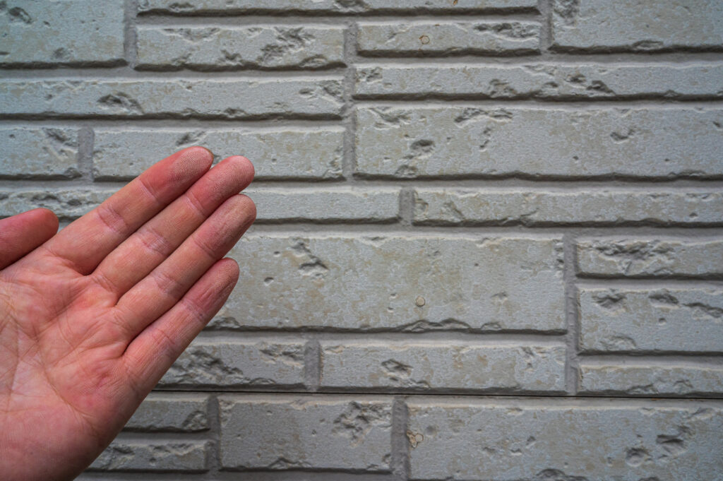 外壁が劣化しやすい