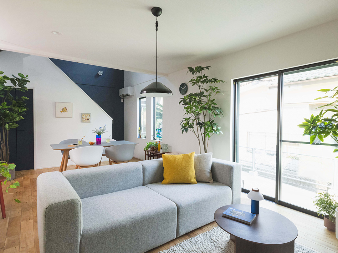 シンプルな空間に映えるHAYの家具雑貨を揃えました